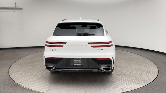 2026 Genesis GV70