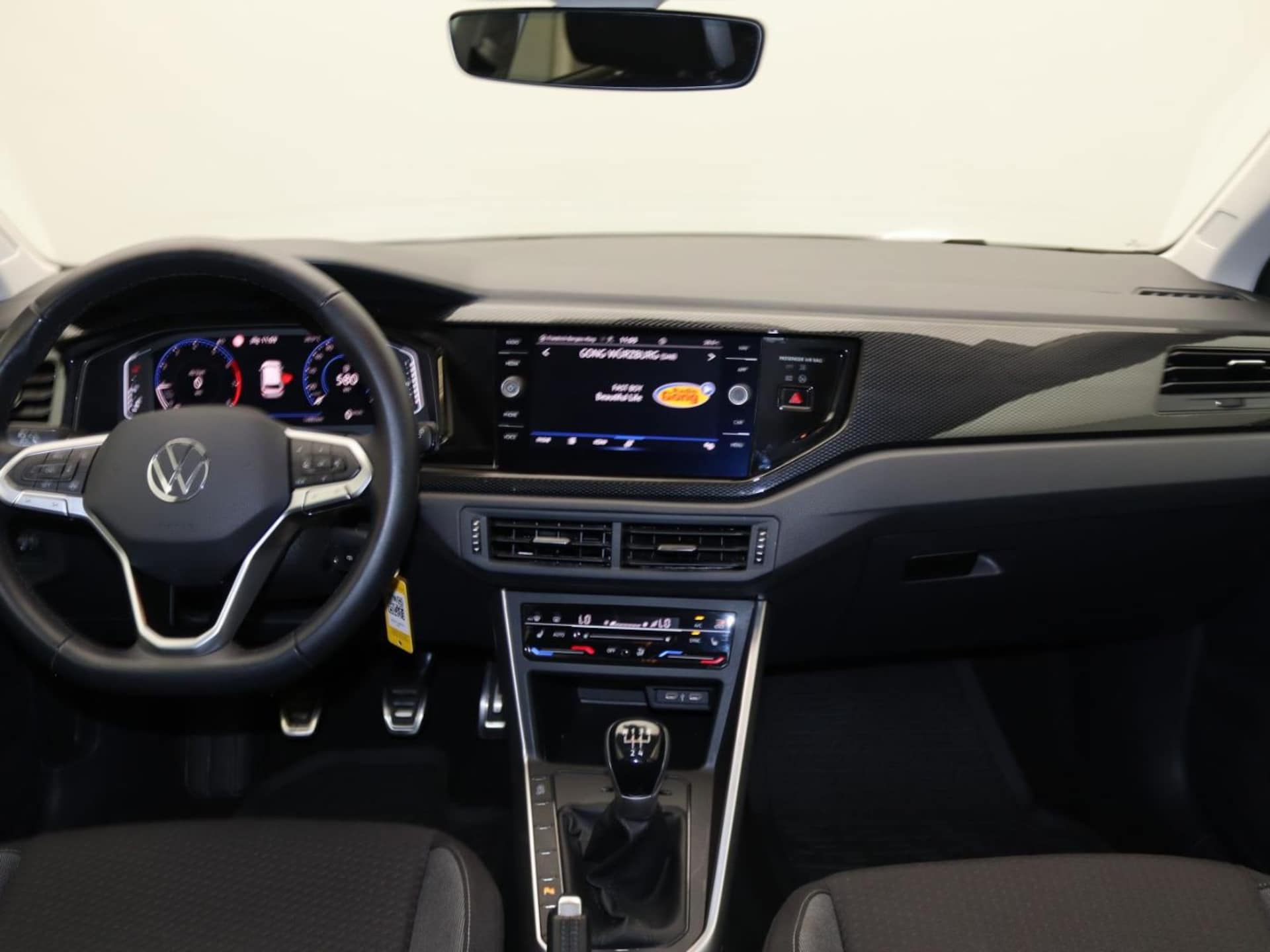 Volkswagen Polo Active