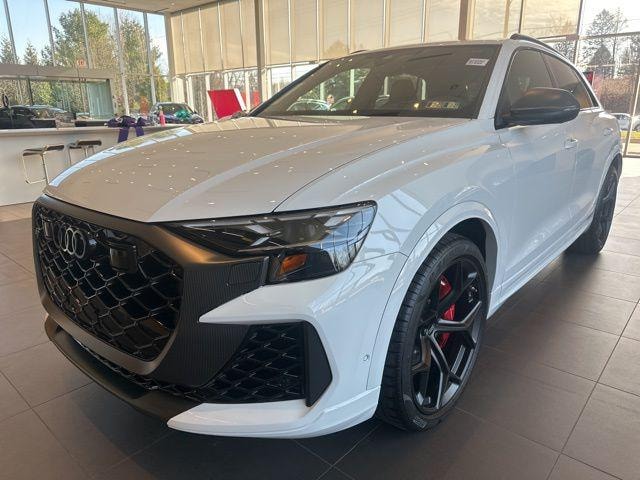 2026 Audi RS Q8 SUV performance