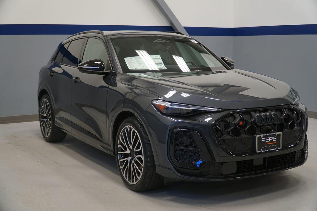 2026 Audi SQ5 Premium Plus quattro's photo