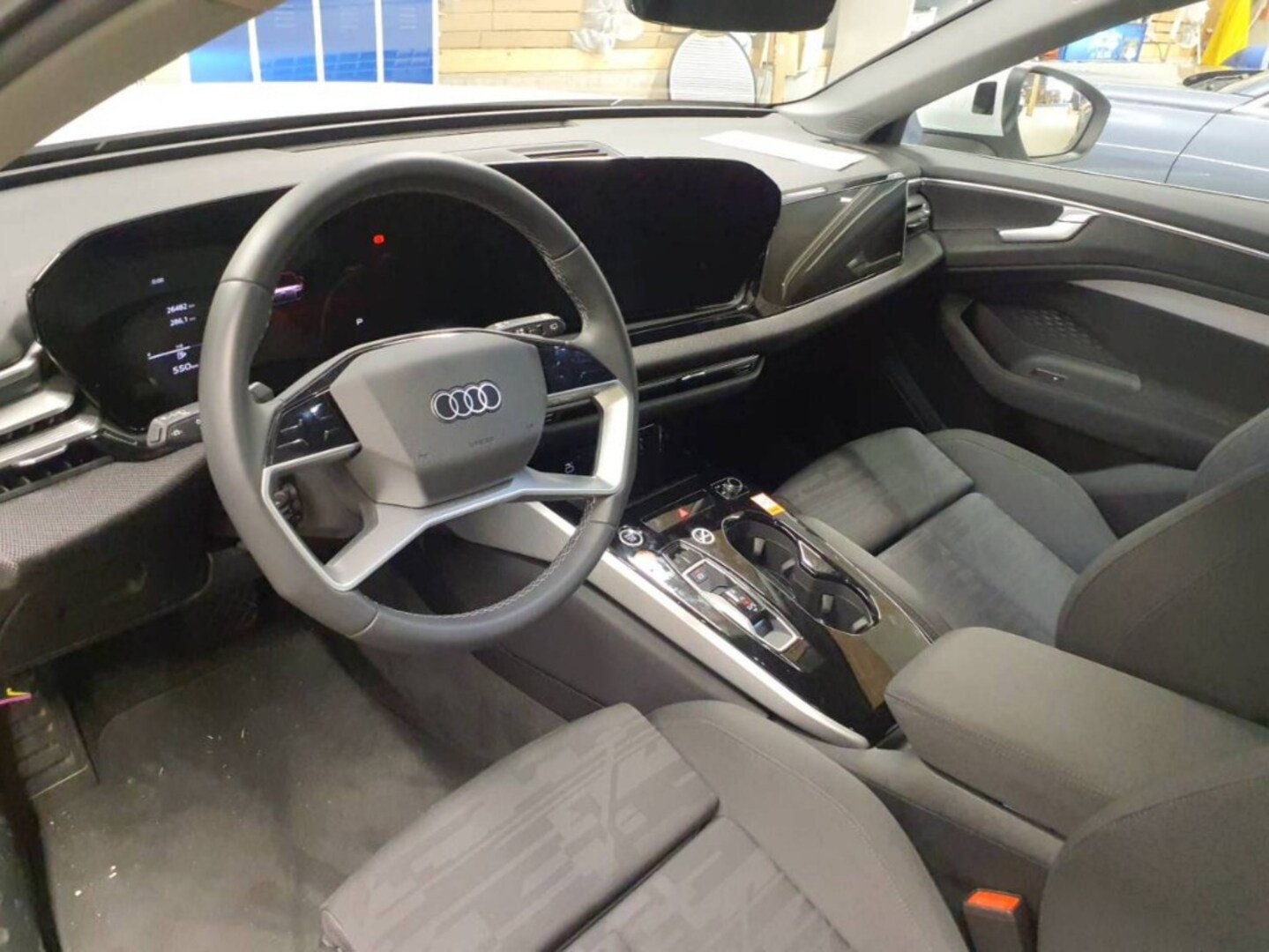 Bild über Audi A6 Avant TDI quattro 150 kW S tronic - für weitere Informationen kontaktieren Sie den Audi Partner