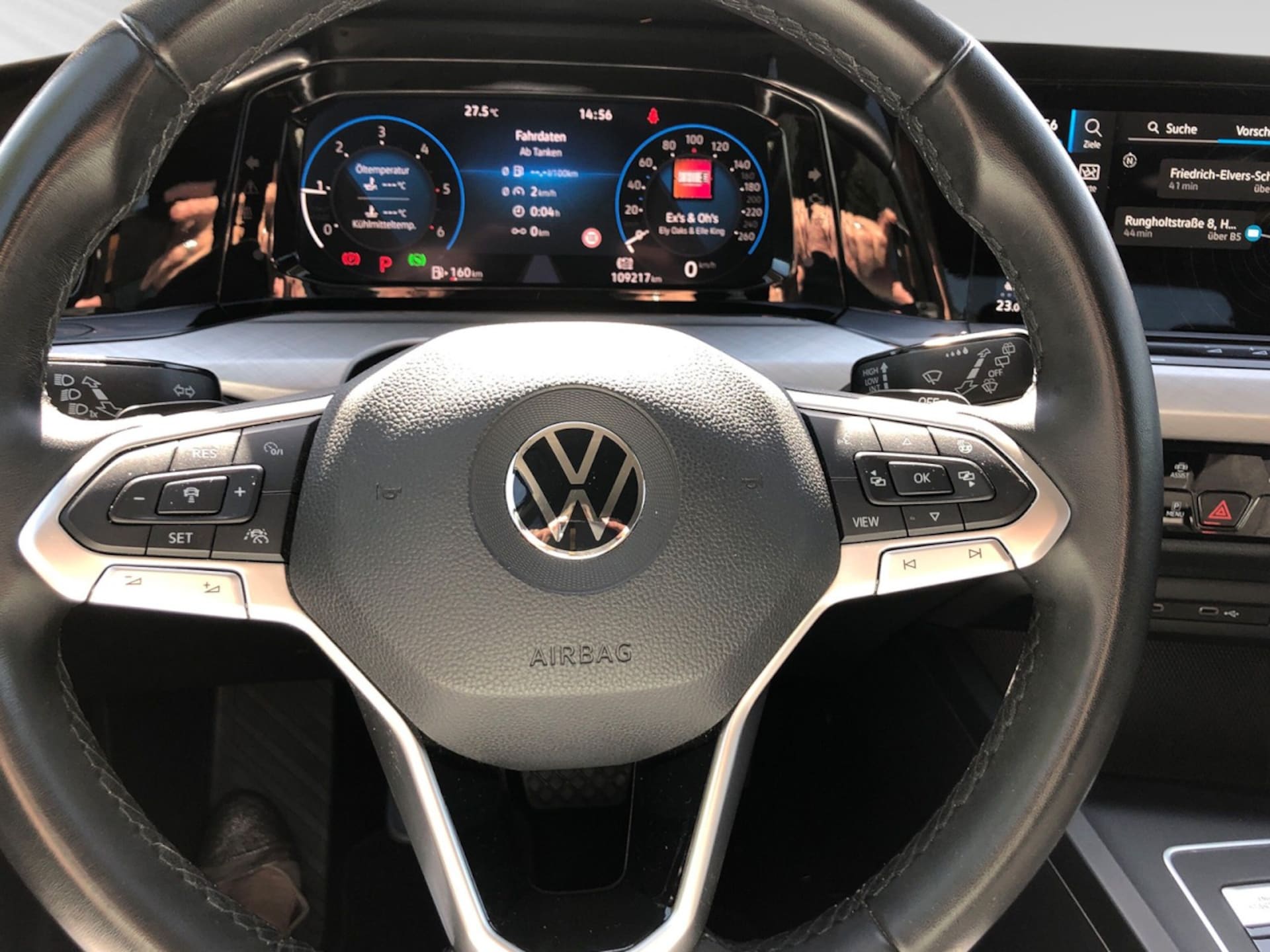 Volkswagen Golf Life