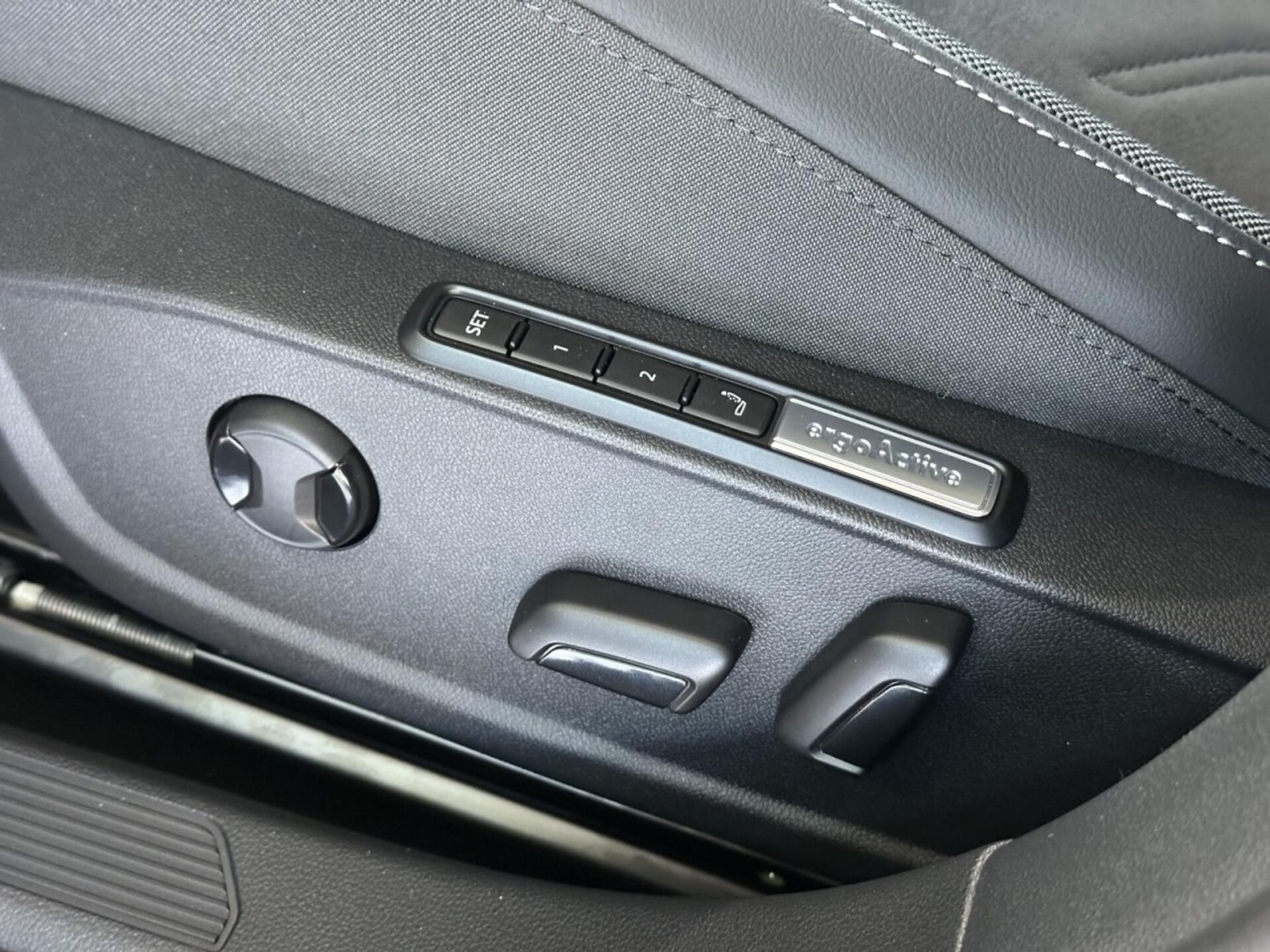 Volkswagen Golf Style