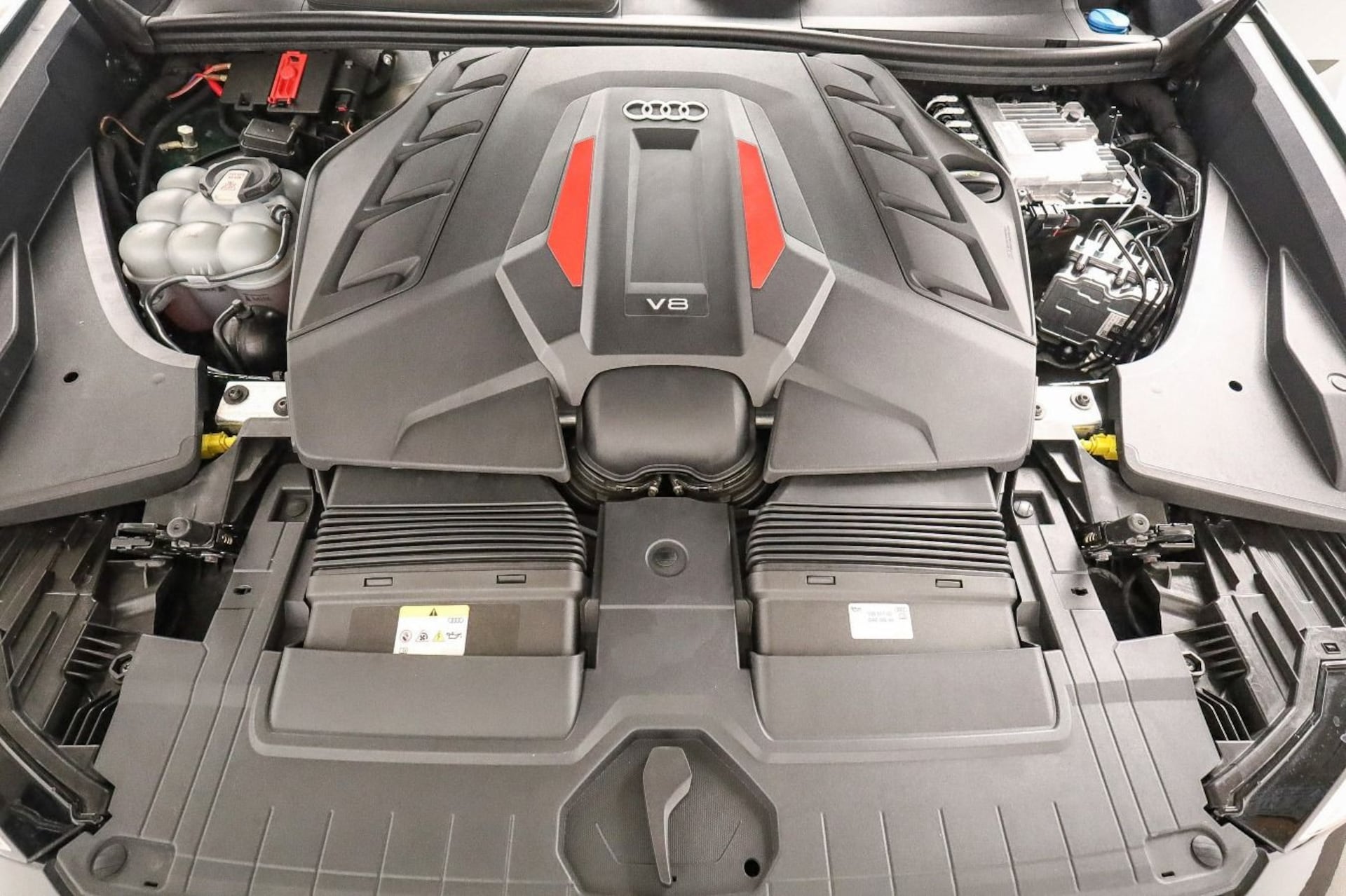 Audi SQ8 SUV
