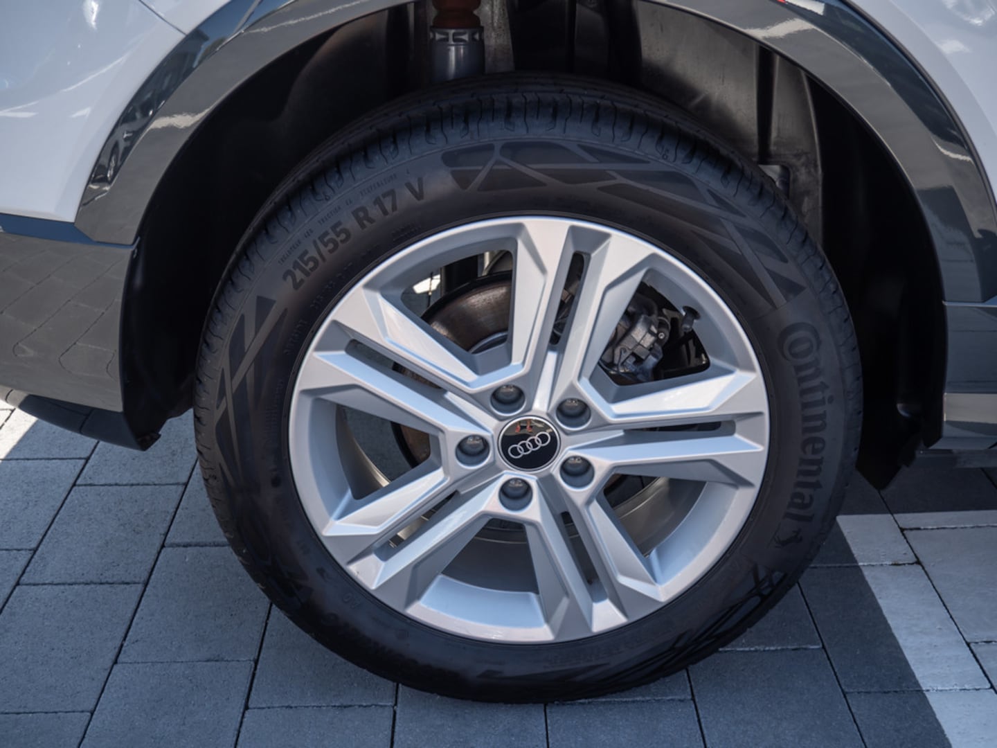 Bild über Audi Q2 advanced 35 TFSI S tronic - für weitere Informationen kontaktieren Sie den Audi Partner