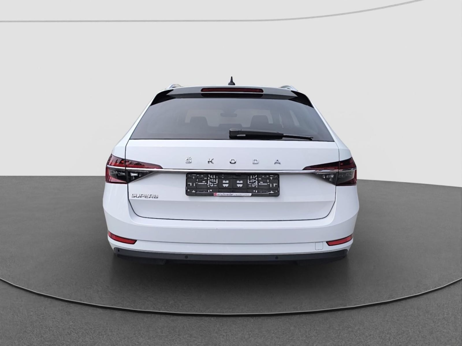 Škoda Superb Combi – Bild 8