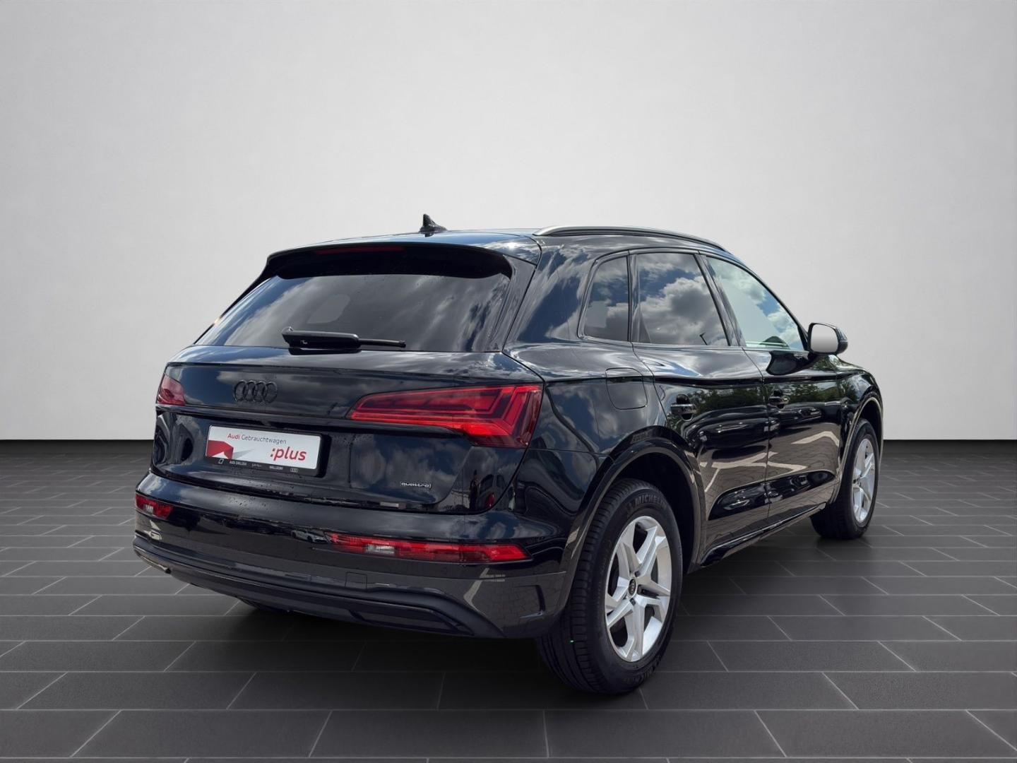 Bild über Audi Q5 TFSI e advanced 50 TFSI e quattro S tronic - für weitere Informationen kontaktieren Sie den Audi Partner