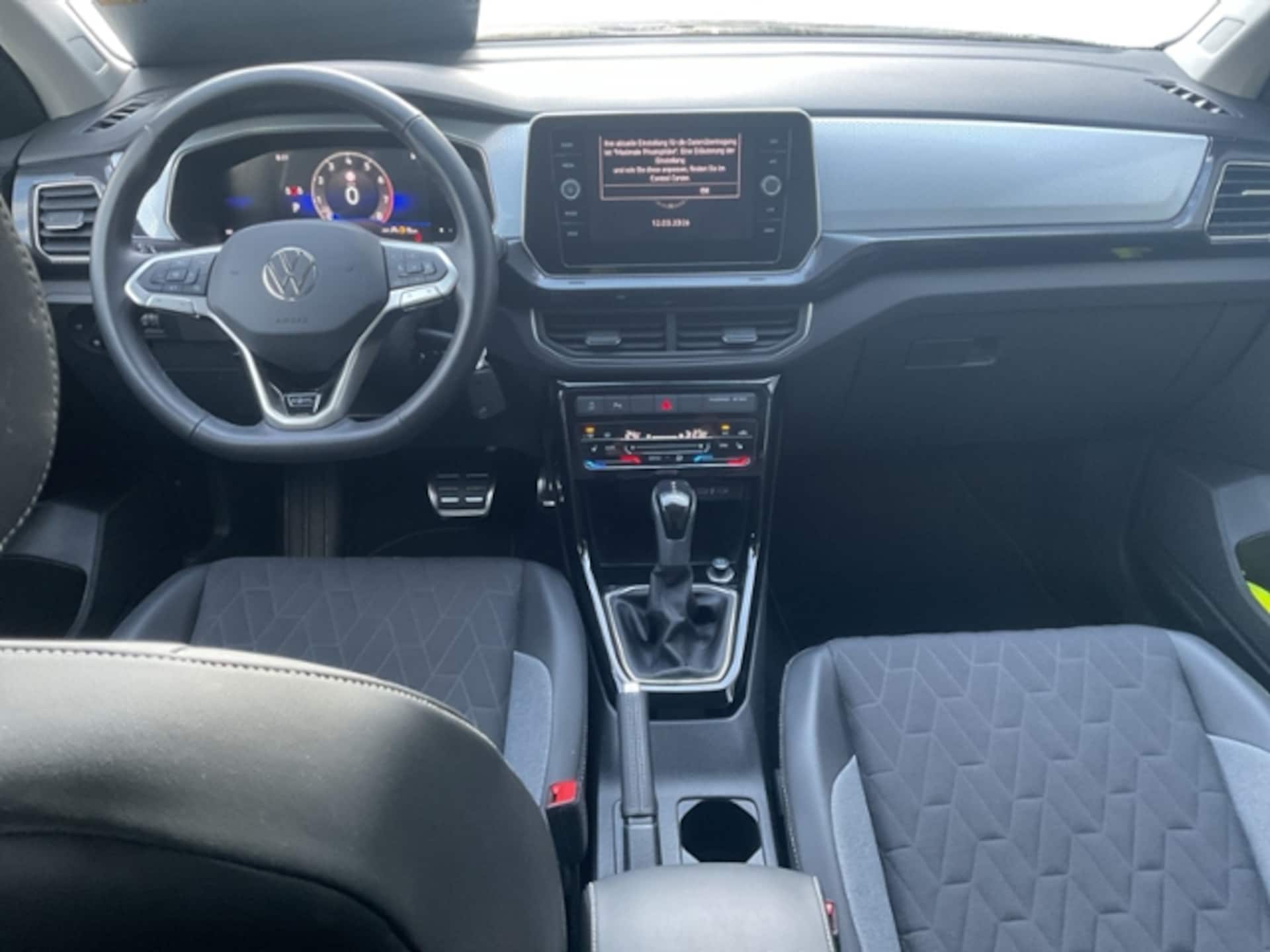Volkswagen T-Cross Life