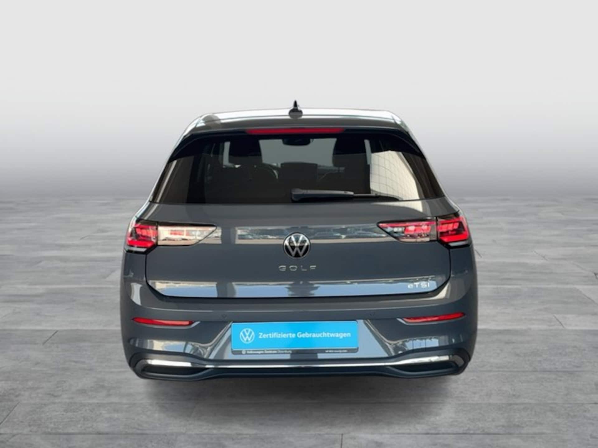Volkswagen Golf Life