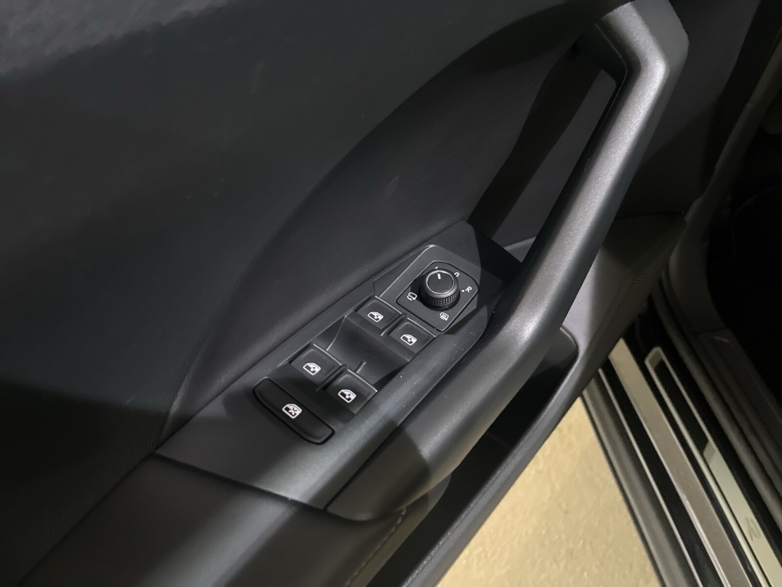 Volkswagen T-Cross – Bild 8