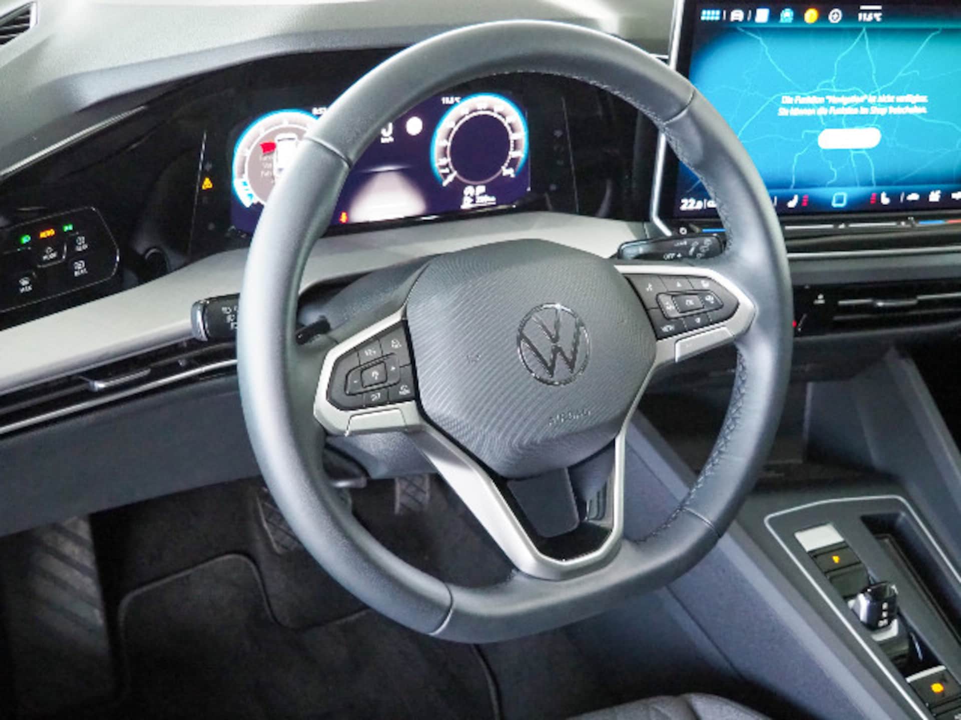 Volkswagen Golf Variant Life