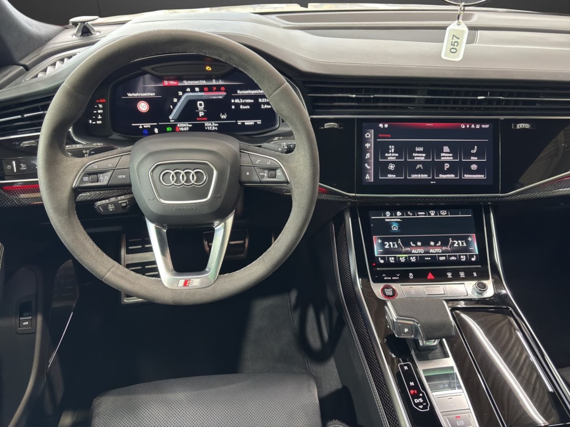 Audi SQ8 SUV