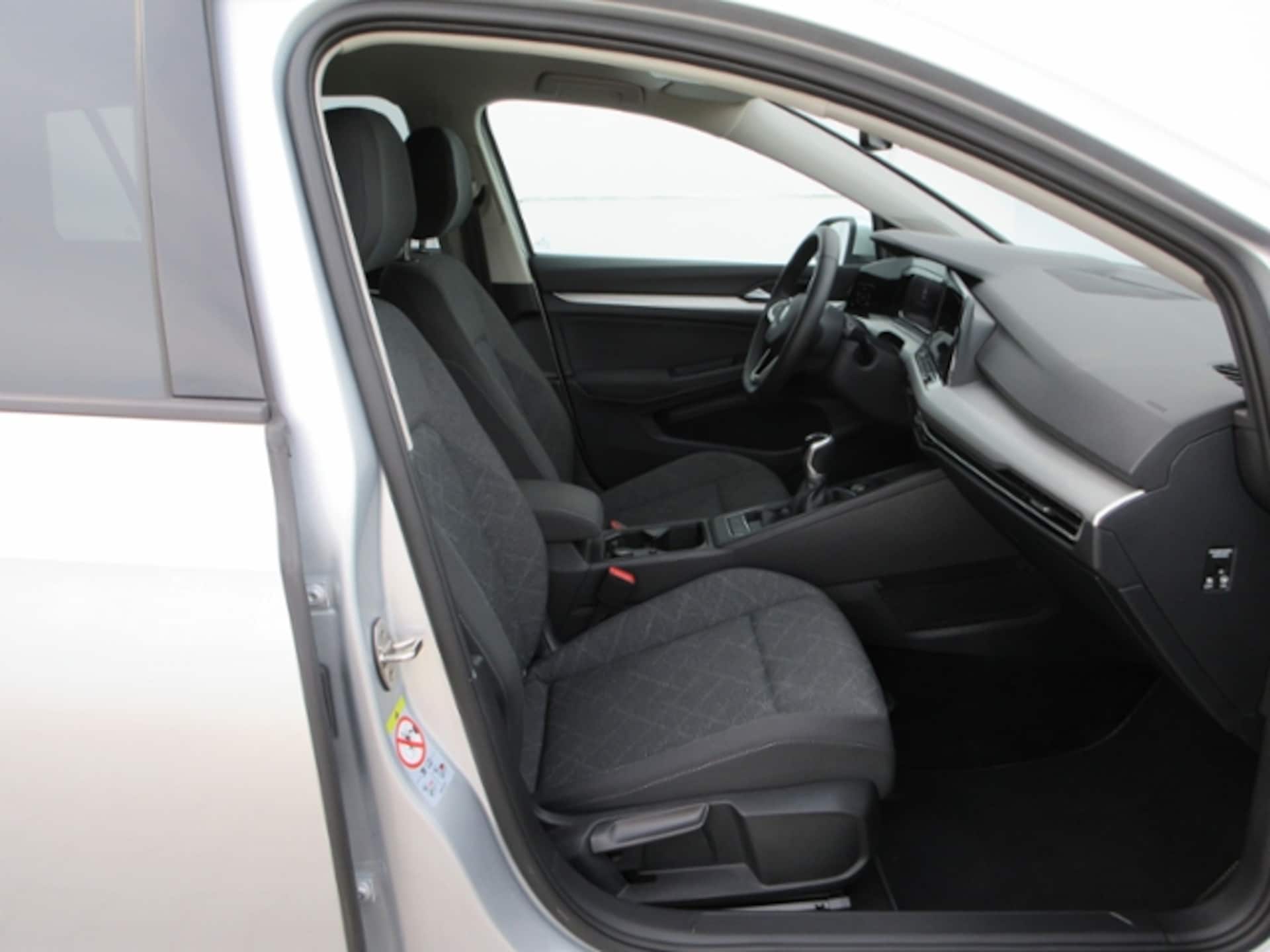 Volkswagen Golf Variant Life