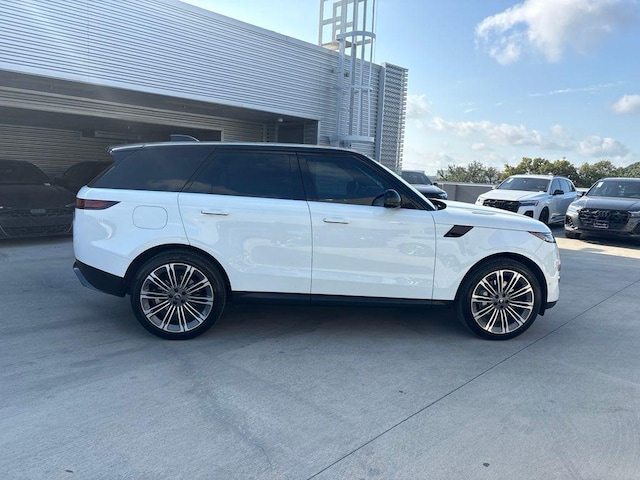 2025 Land Rover Range Rover Sport