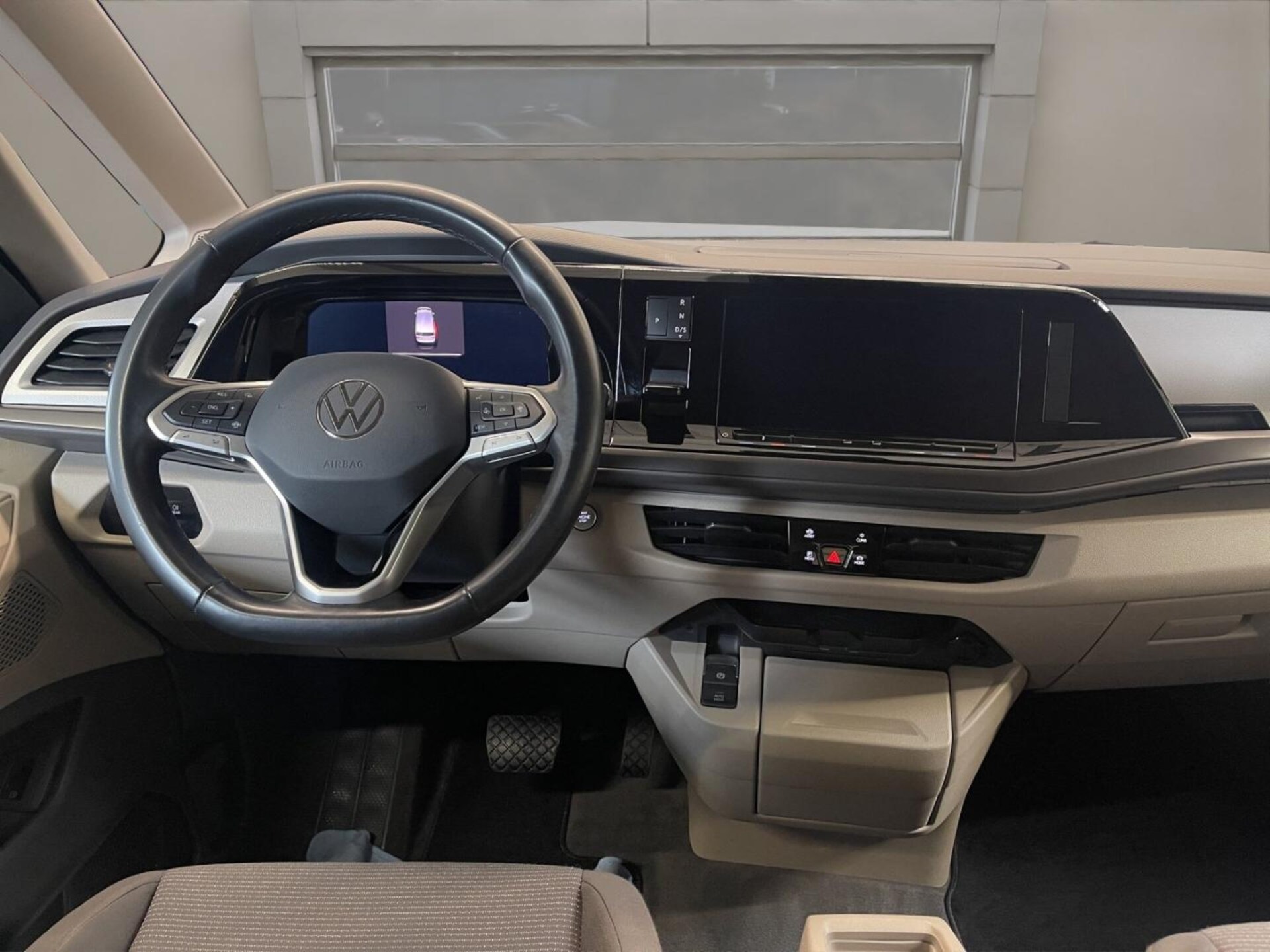Volkswagen Multivan Basis-Modell