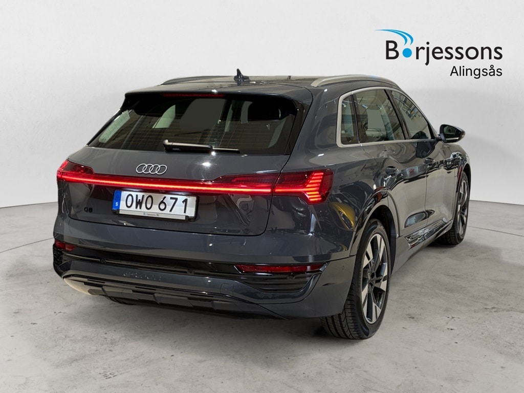 Bild som visar Audi Q8 e-tron Q8 50 e-tron quattro Proline 250,00 kW - för mer information kontakta din Audi Partner