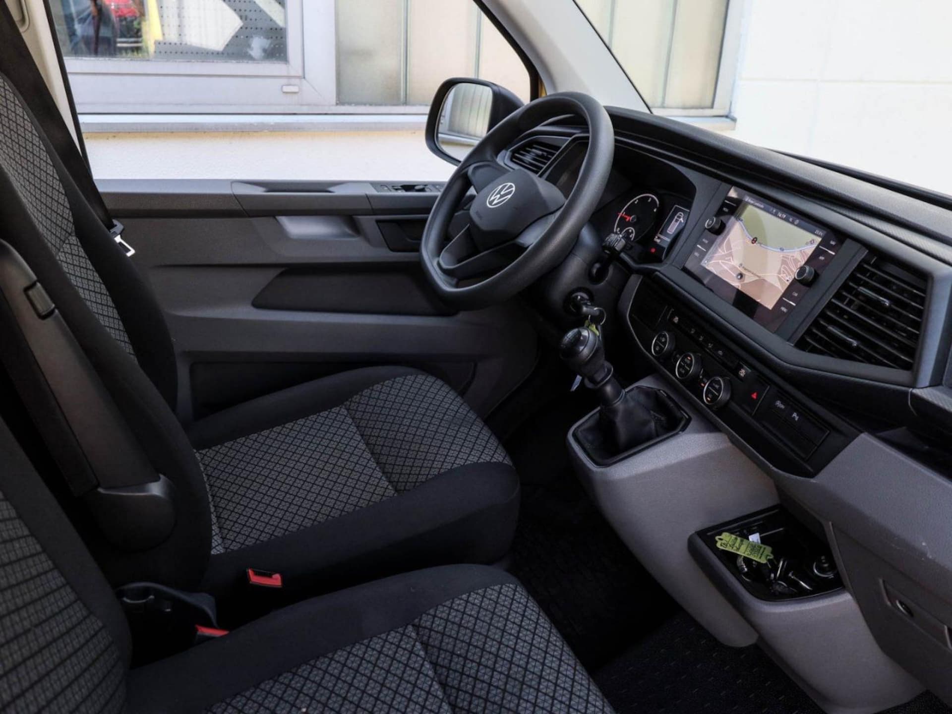 Volkswagen T6.1 Caravelle kurzer Radstand Trendline