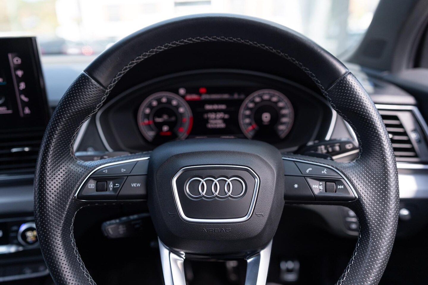 Image about Audi Q5 Sportback 45