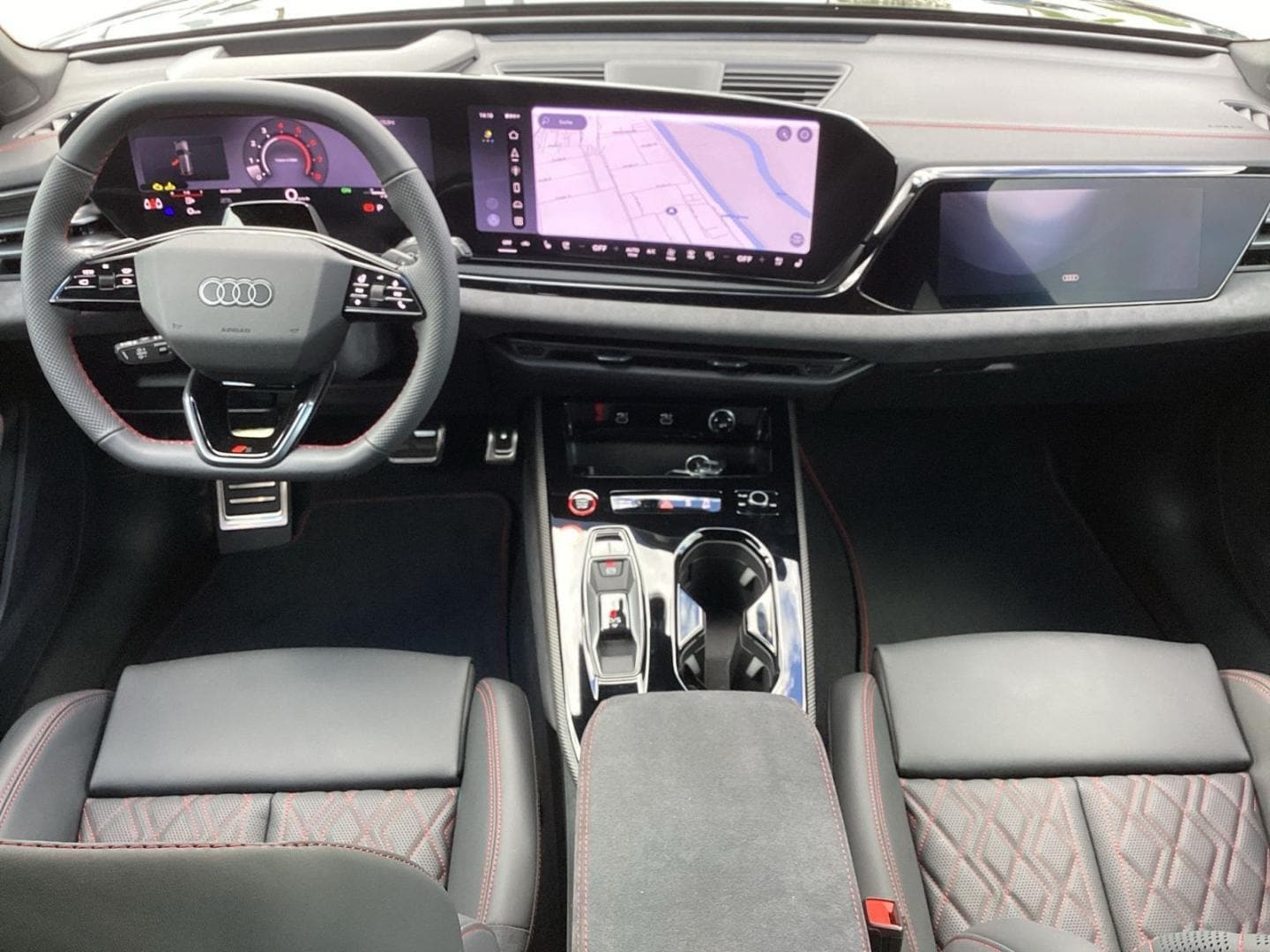 Bild über Audi S5 Avant TFSI 270 kW S tronic - für weitere Informationen kontaktieren Sie den Audi Partner