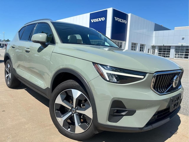 2023 Volvo XC40