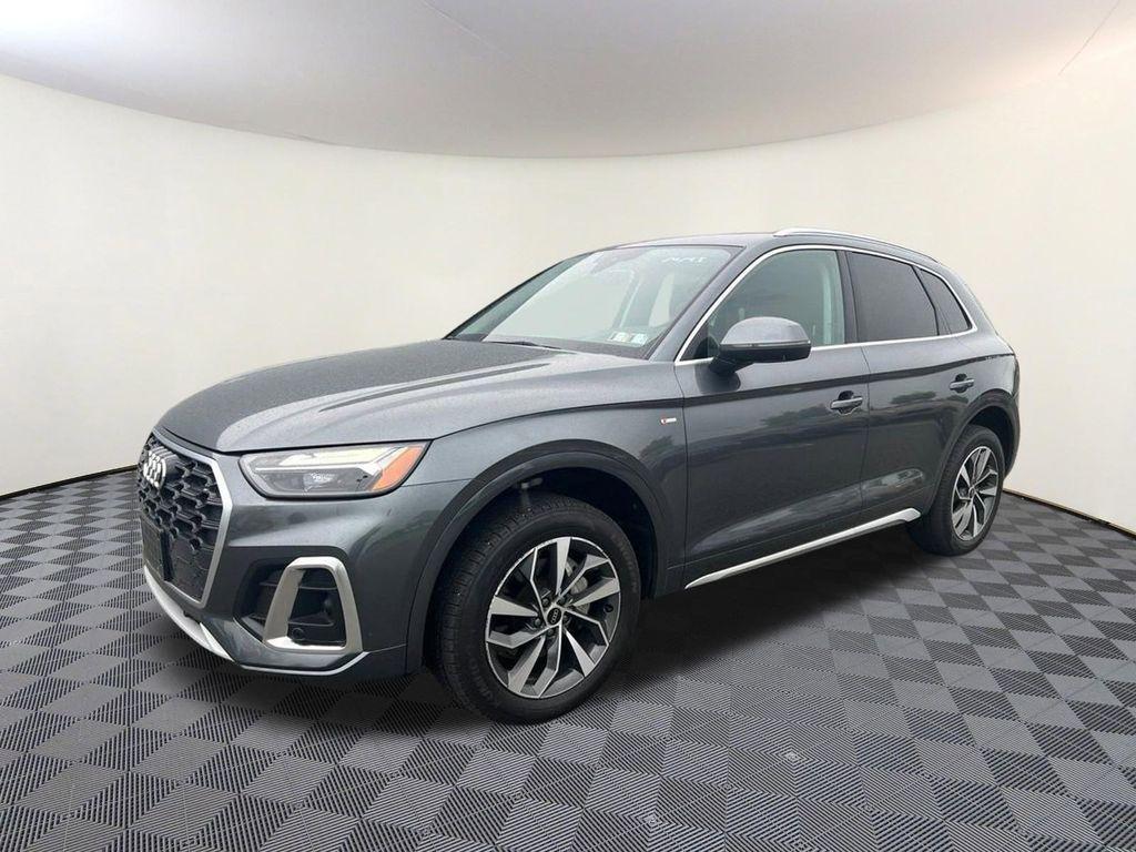 2024 Audi Q5 45 Premium's photo