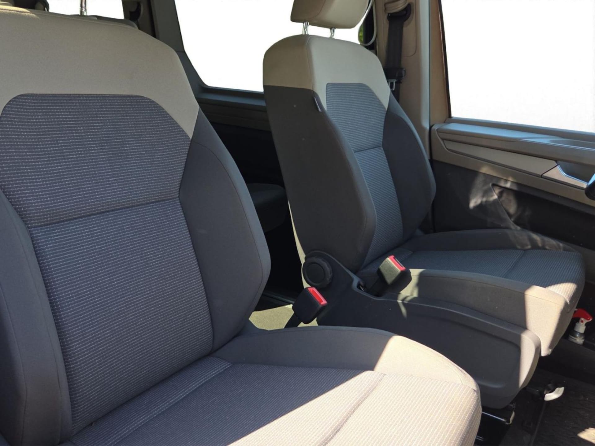 Volkswagen Multivan Basis-Modell