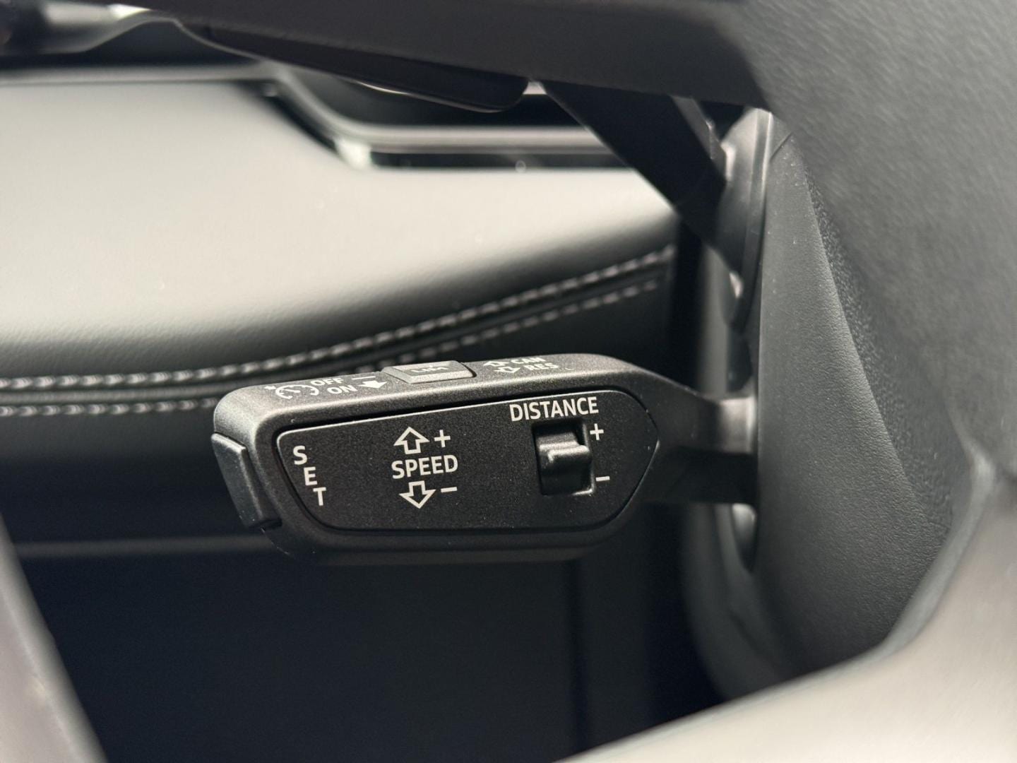 Bild über Audi A6 Avant e-tron e-tron performance - für weitere Informationen kontaktieren Sie den Audi Partner