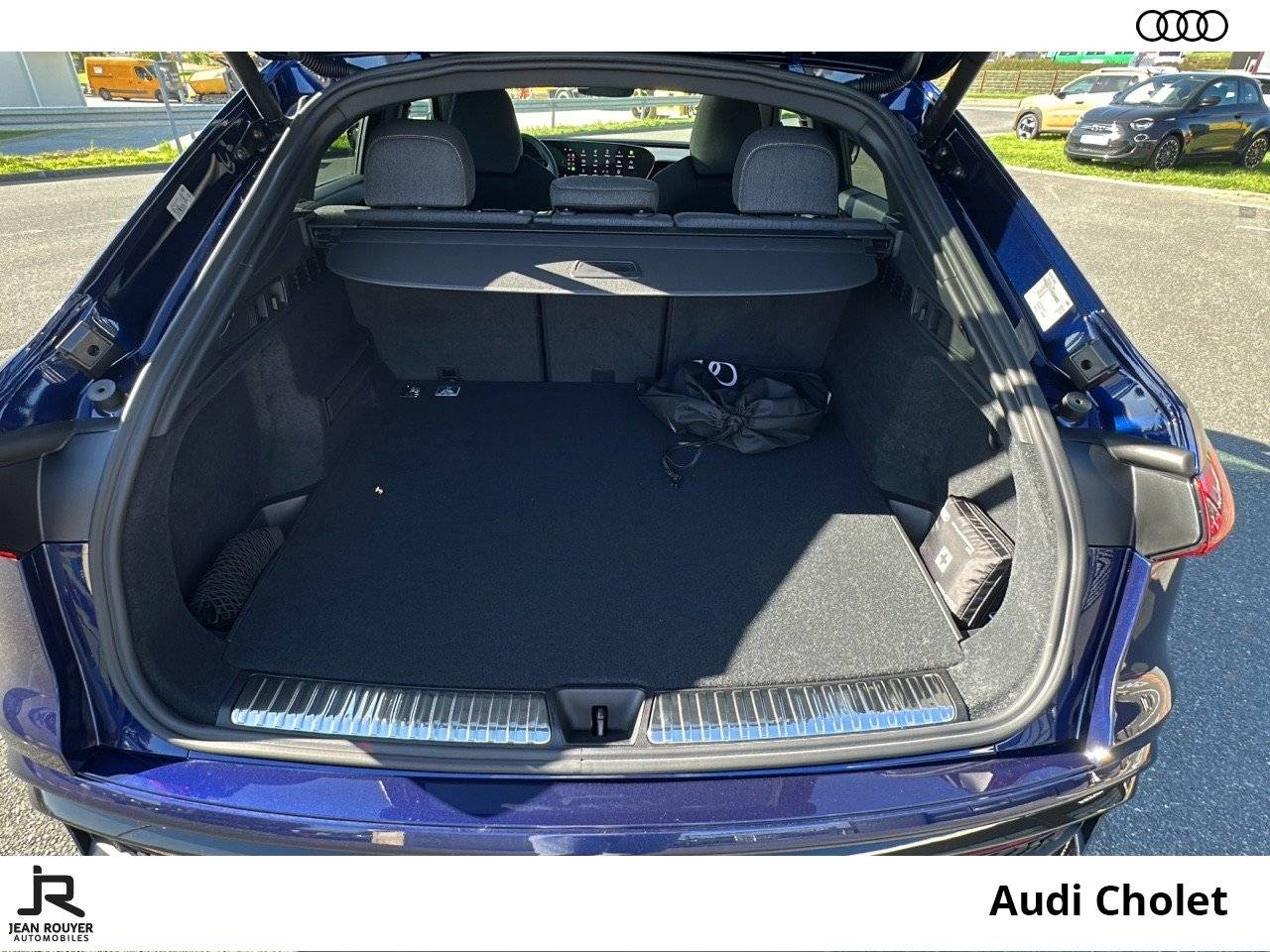 Image about Audi Q5 Sportback e-hybrid S line e-hybrid quattro 299 chS tronic