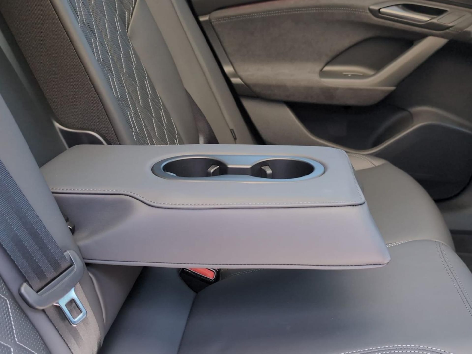 Audi S6 Sportback e-tron edition one