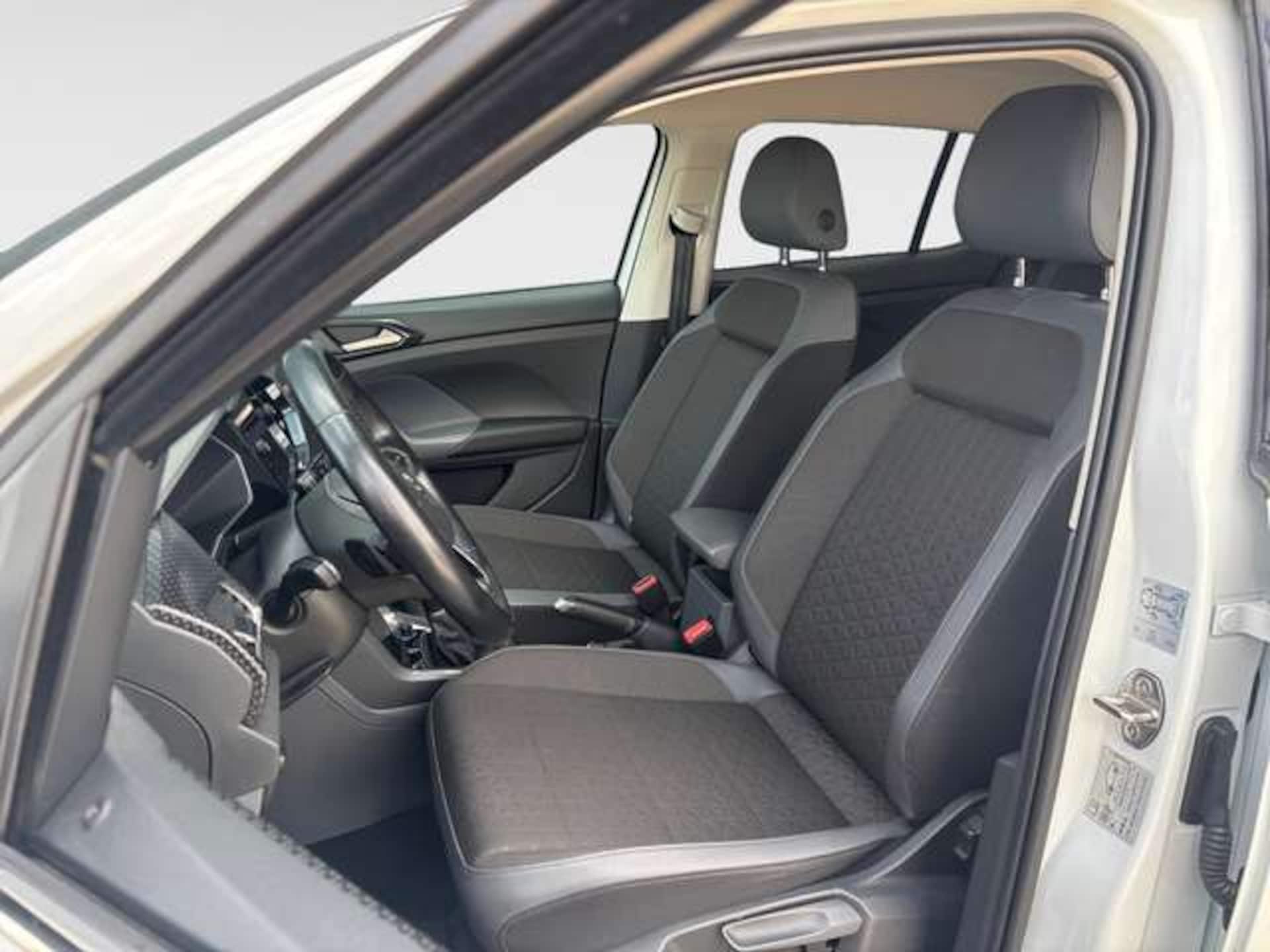 Volkswagen T-Cross Style