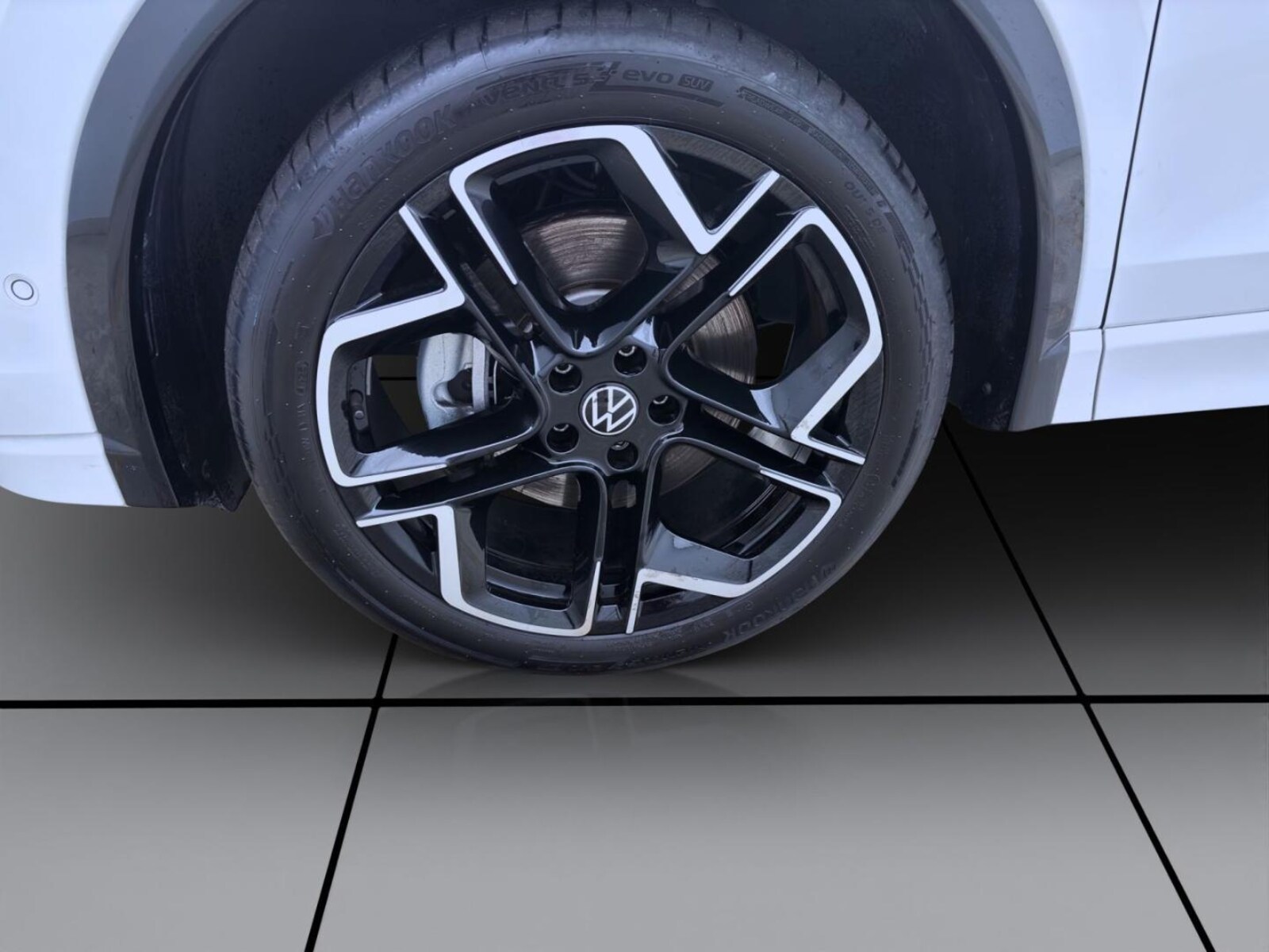 Volkswagen Tiguan – Bild 8