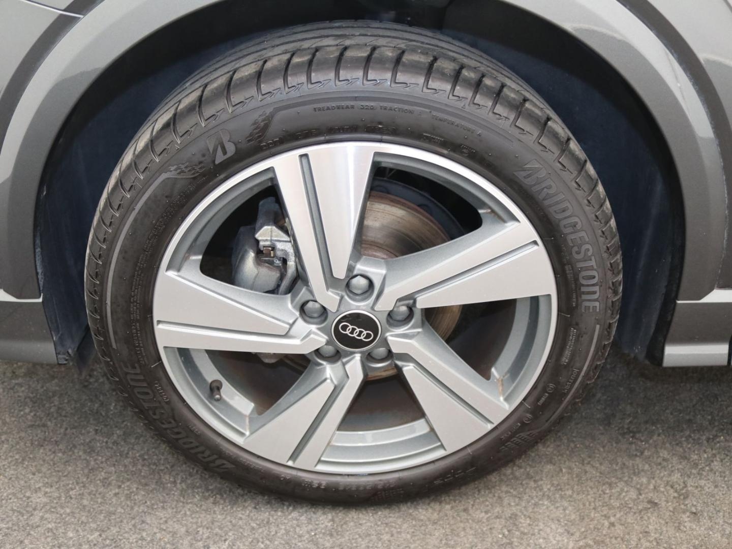 Bild über Audi Q2 S line 35 TFSI S tronic - für weitere Informationen kontaktieren Sie den Audi Partner