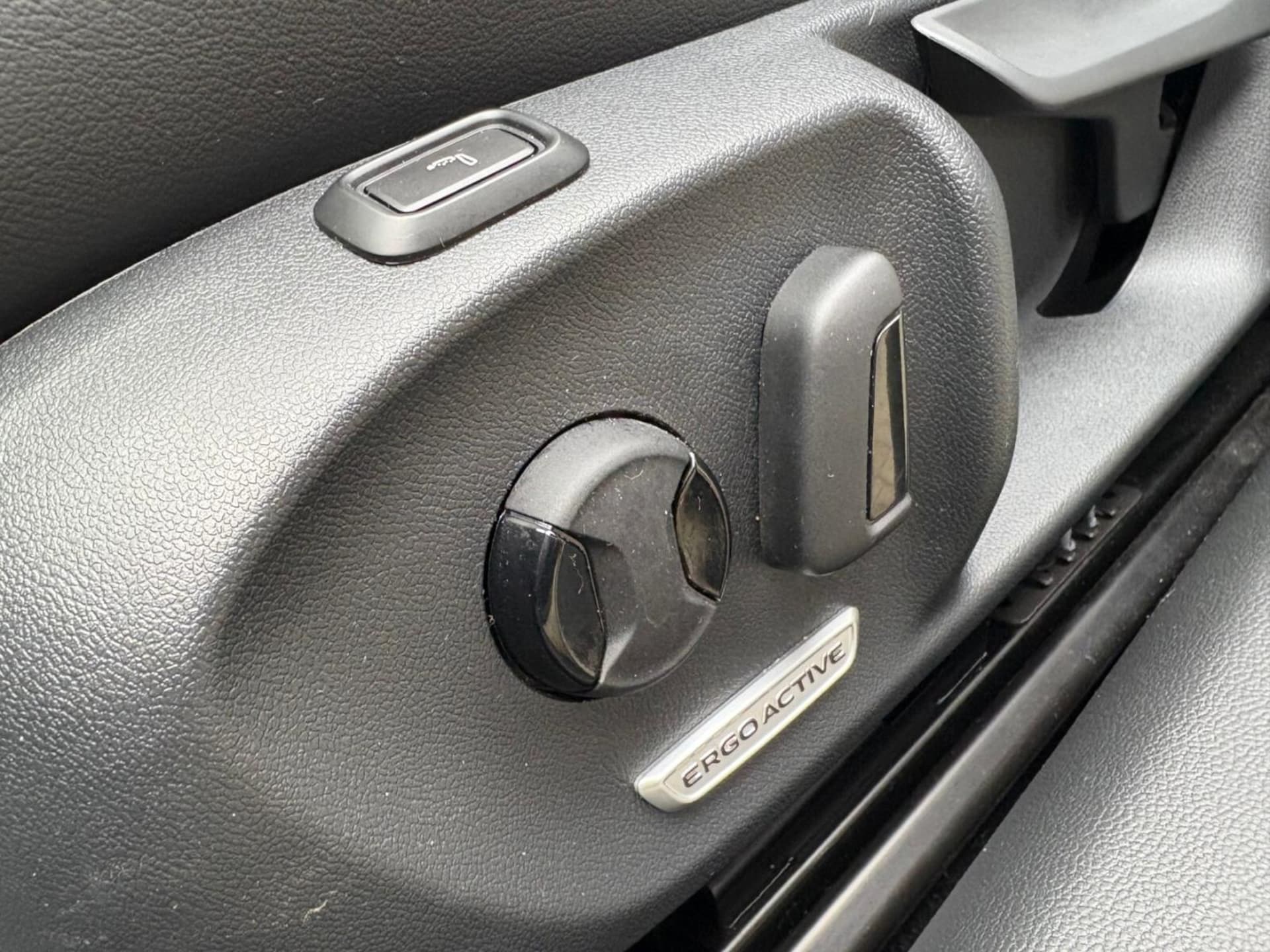 Volkswagen Passat Elegance