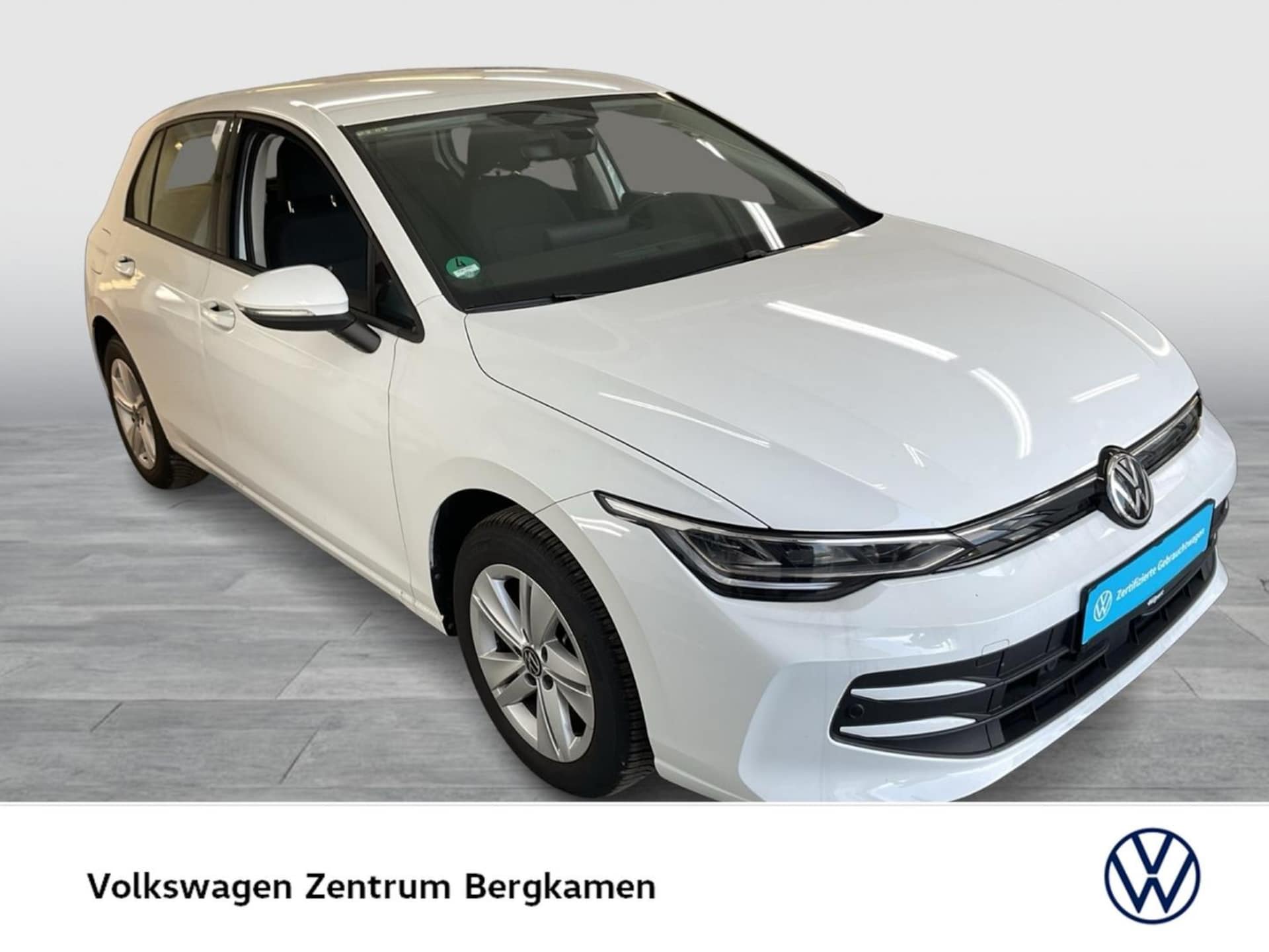 Volkswagen Golf Life