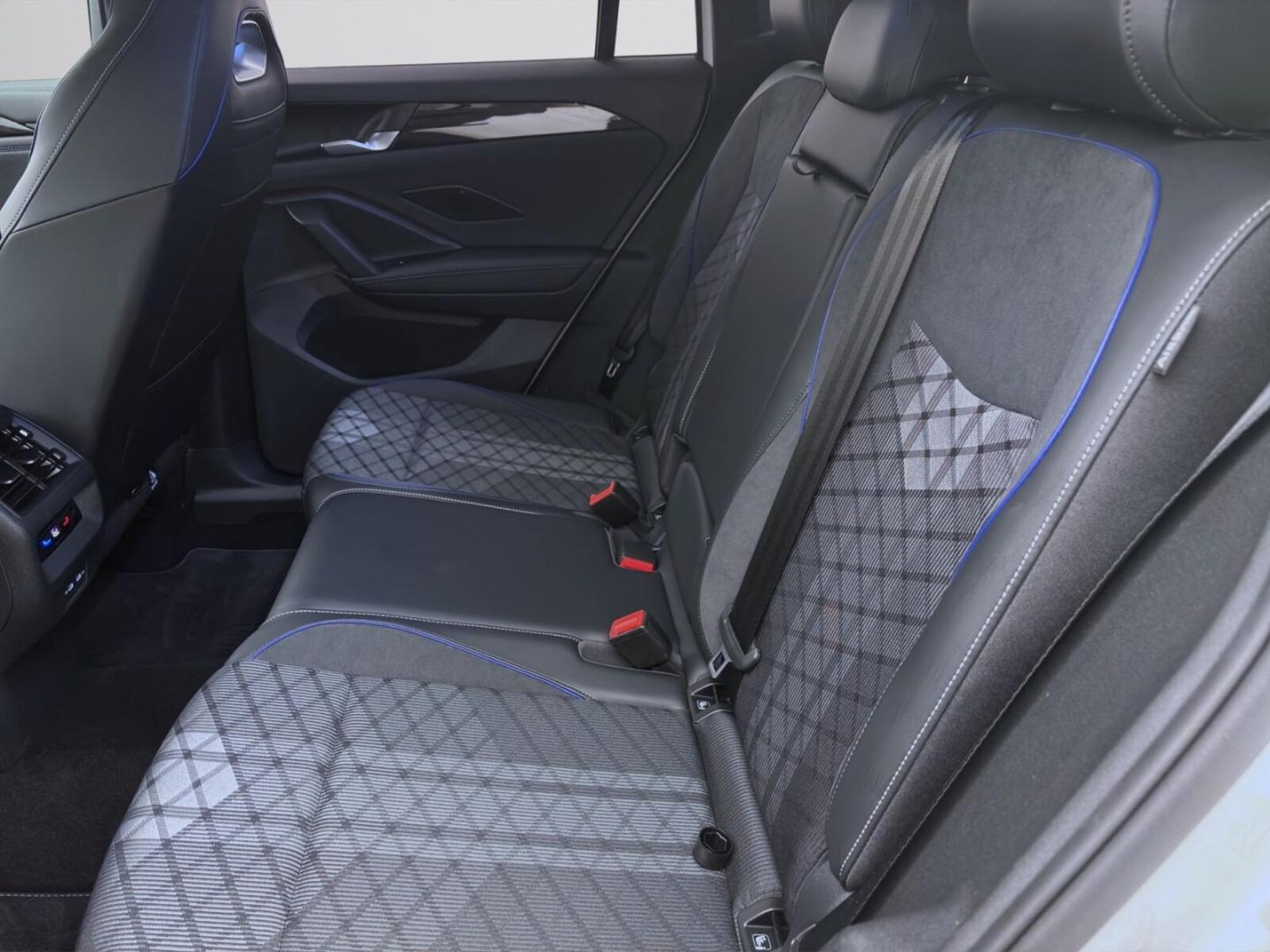 Volkswagen Tiguan – Bild 15