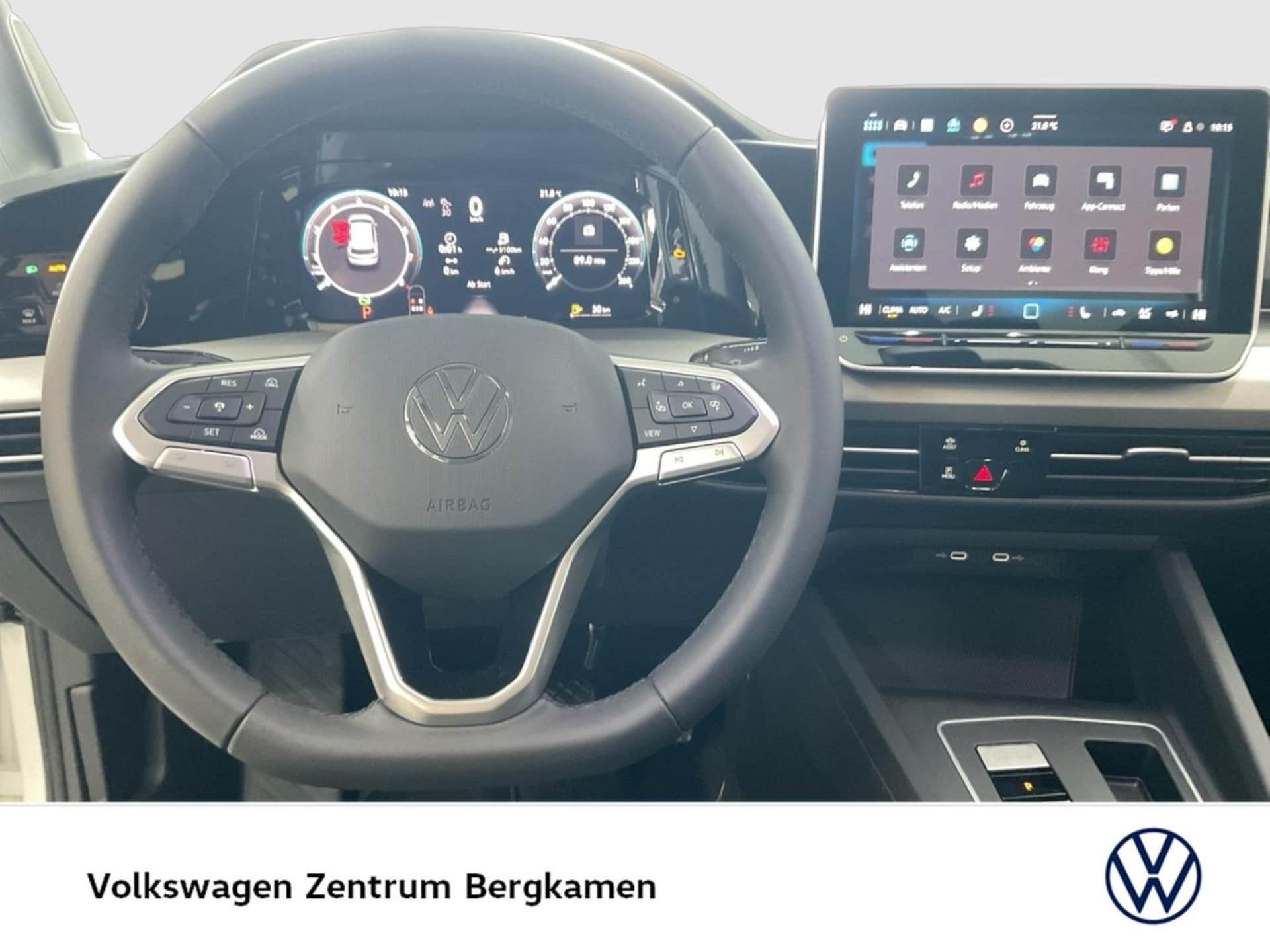 Volkswagen Golf Life