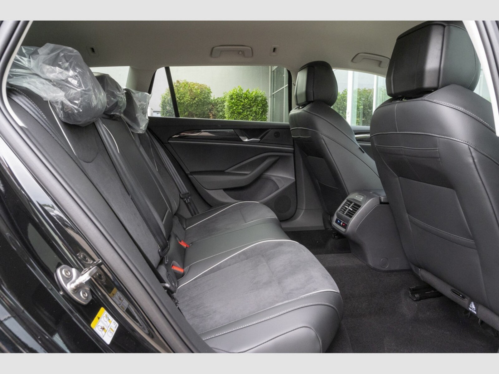 Volkswagen Passat – Bild 11
