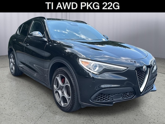 2022 Alfa Romeo Stelvio