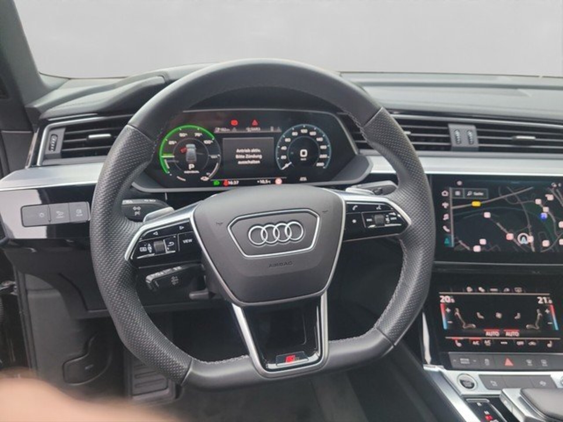 Audi e-tron Sportback S line