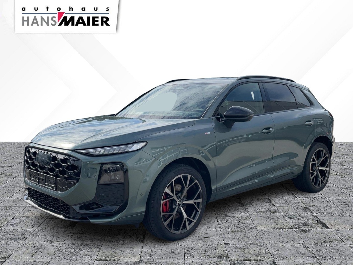 Bild über Audi Q3 SUV TFSI quattro 195 kW S tronic - für weitere Informationen kontaktieren Sie den Audi Partner