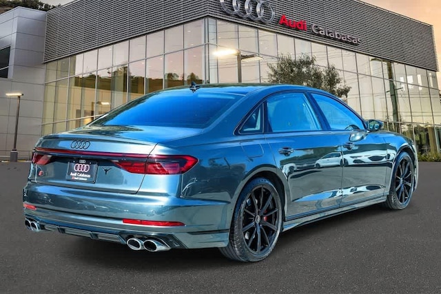 2023 Audi S8 L