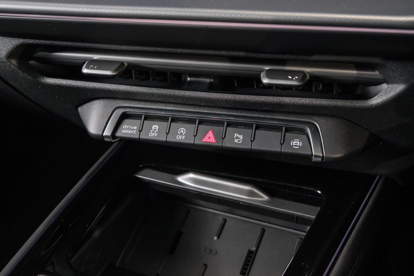 Image about Audi Q3 SUV TFSI quattro 195 kW