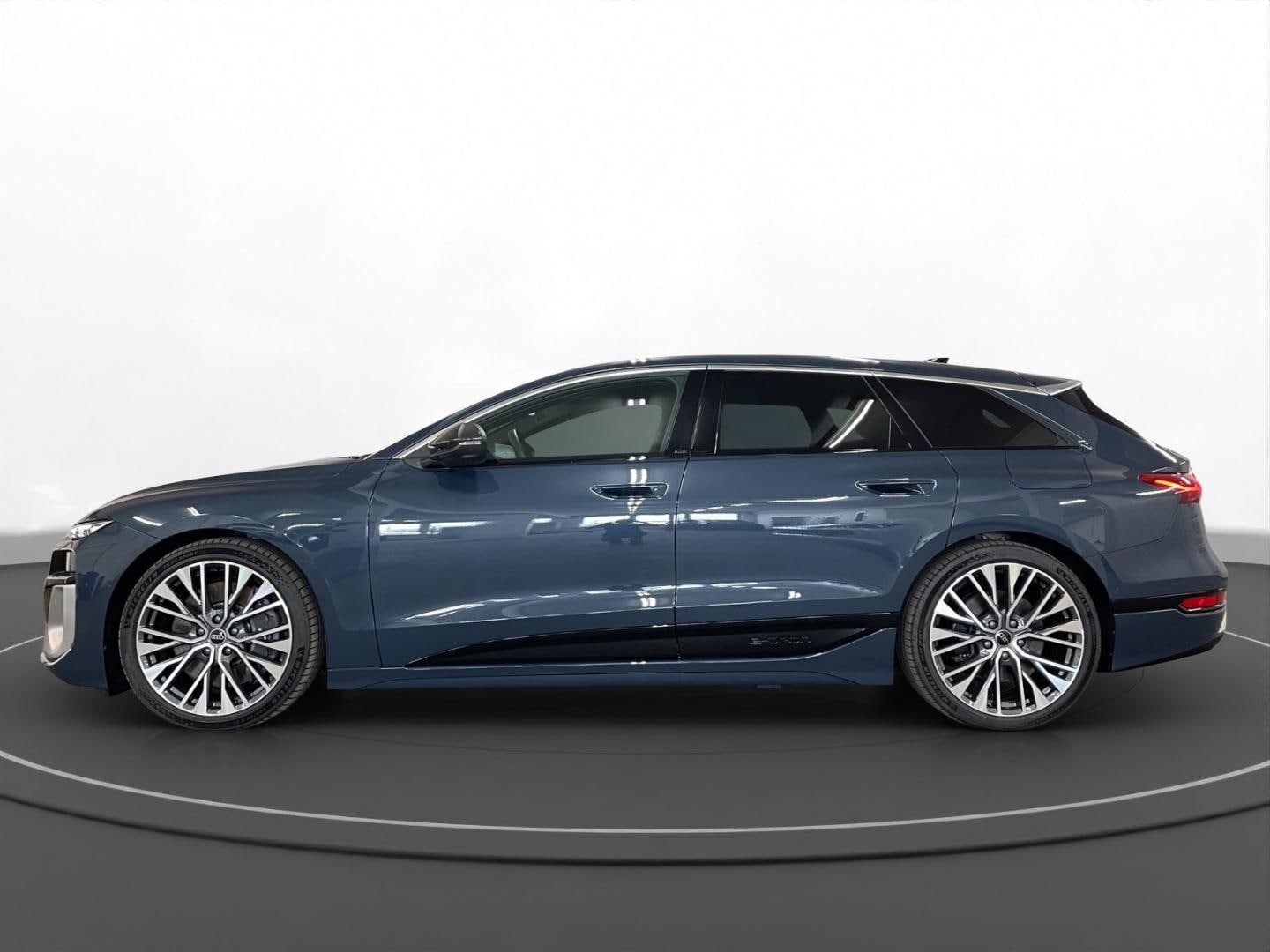 Bild über Audi S6 Avant e-tron e-tron quattro - für weitere Informationen kontaktieren Sie den Audi Partner