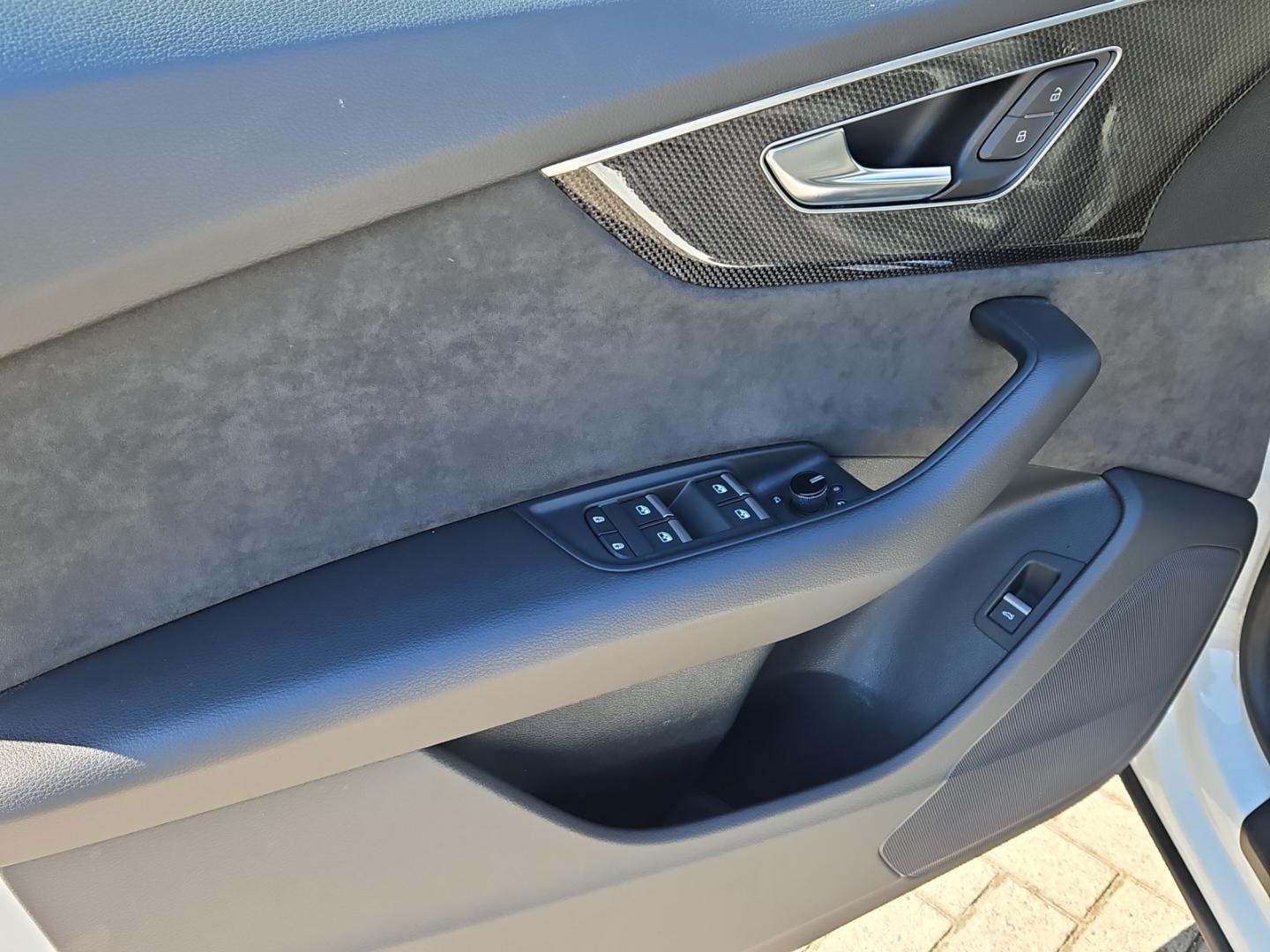 Image about Audi Q8 50 TDI quattro tiptronic
