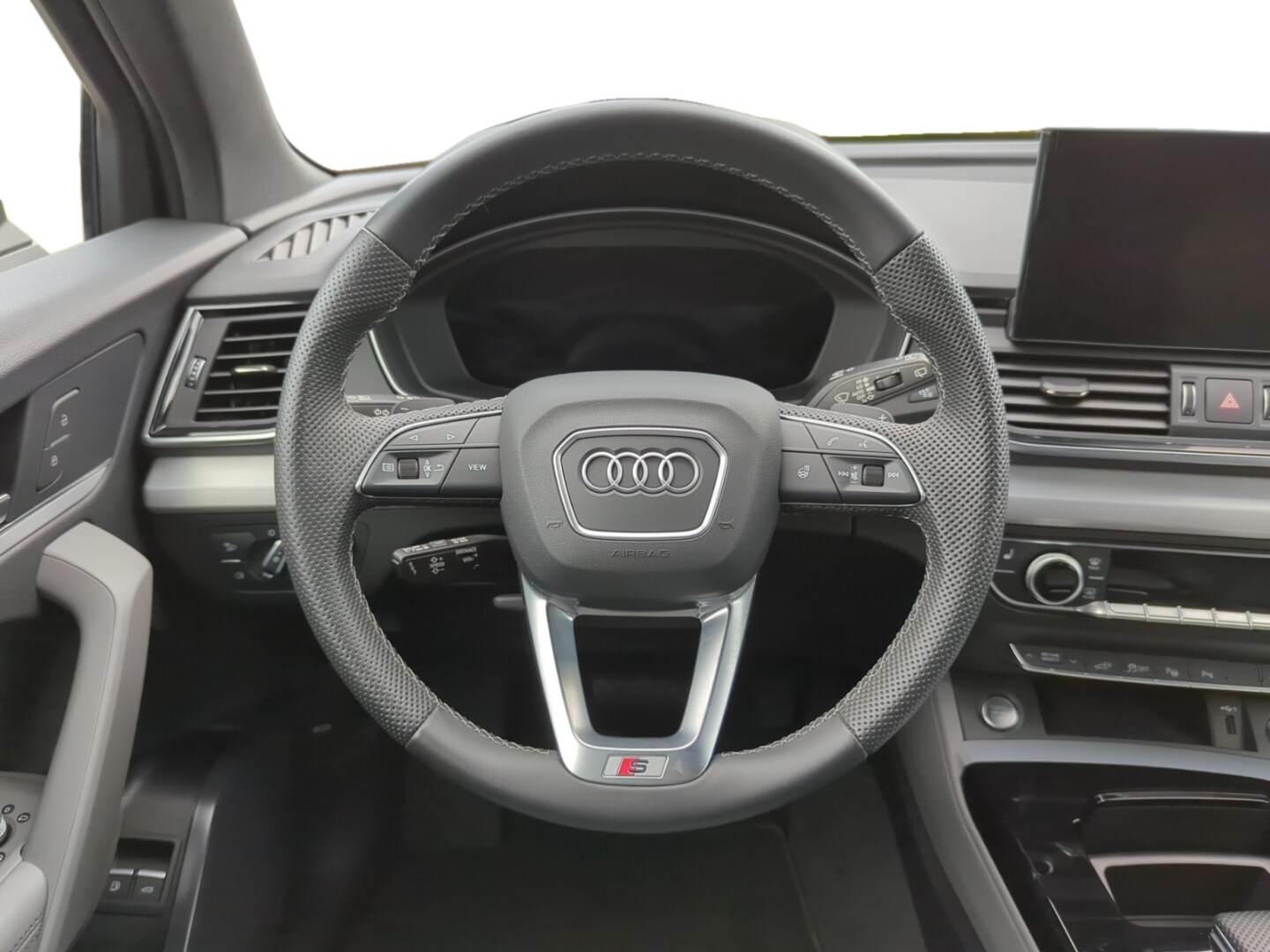 Image about Audi Q5 TFSI e 55 TFSI e quattro S tronic