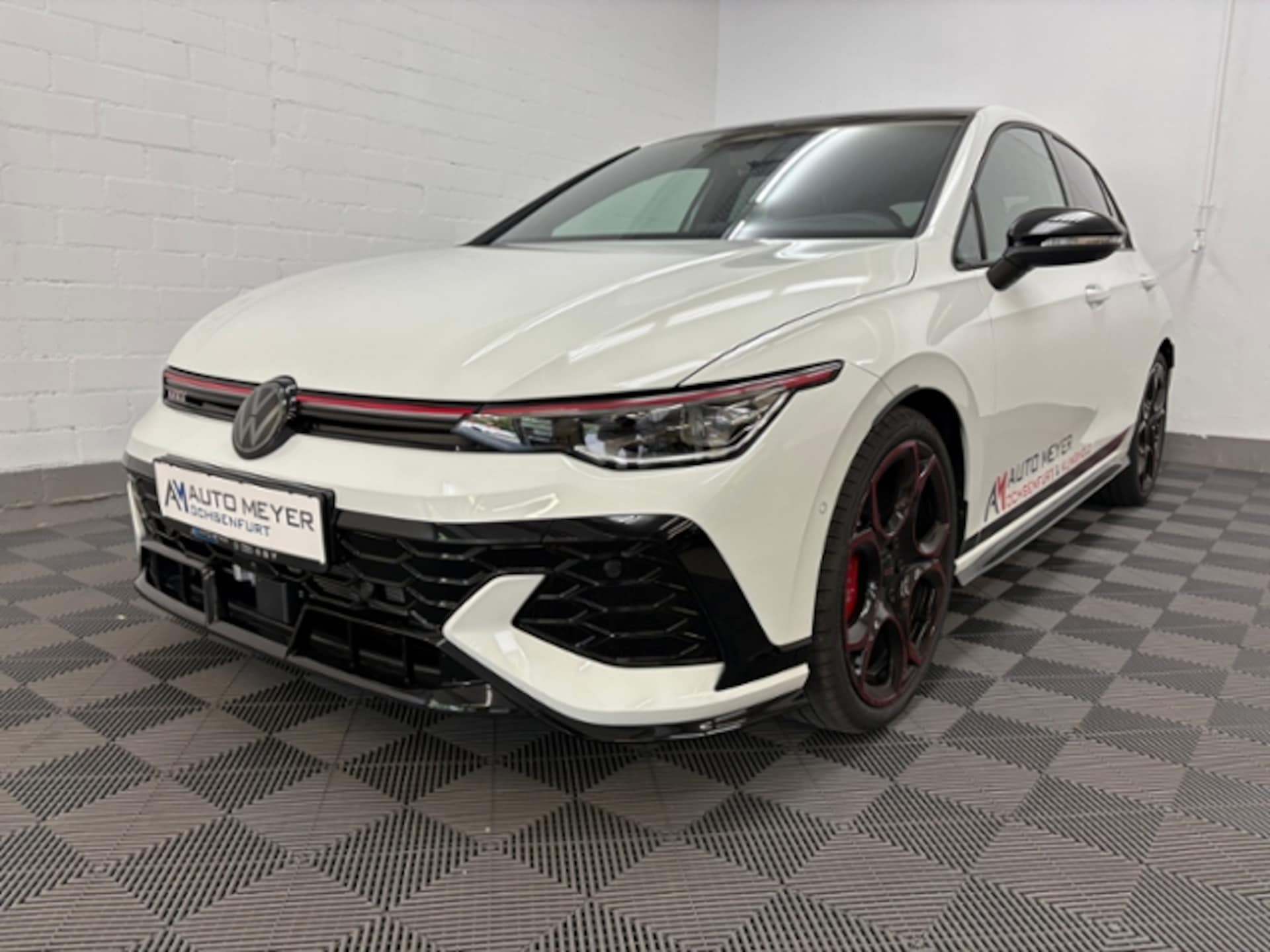 Volkswagen Golf GTI