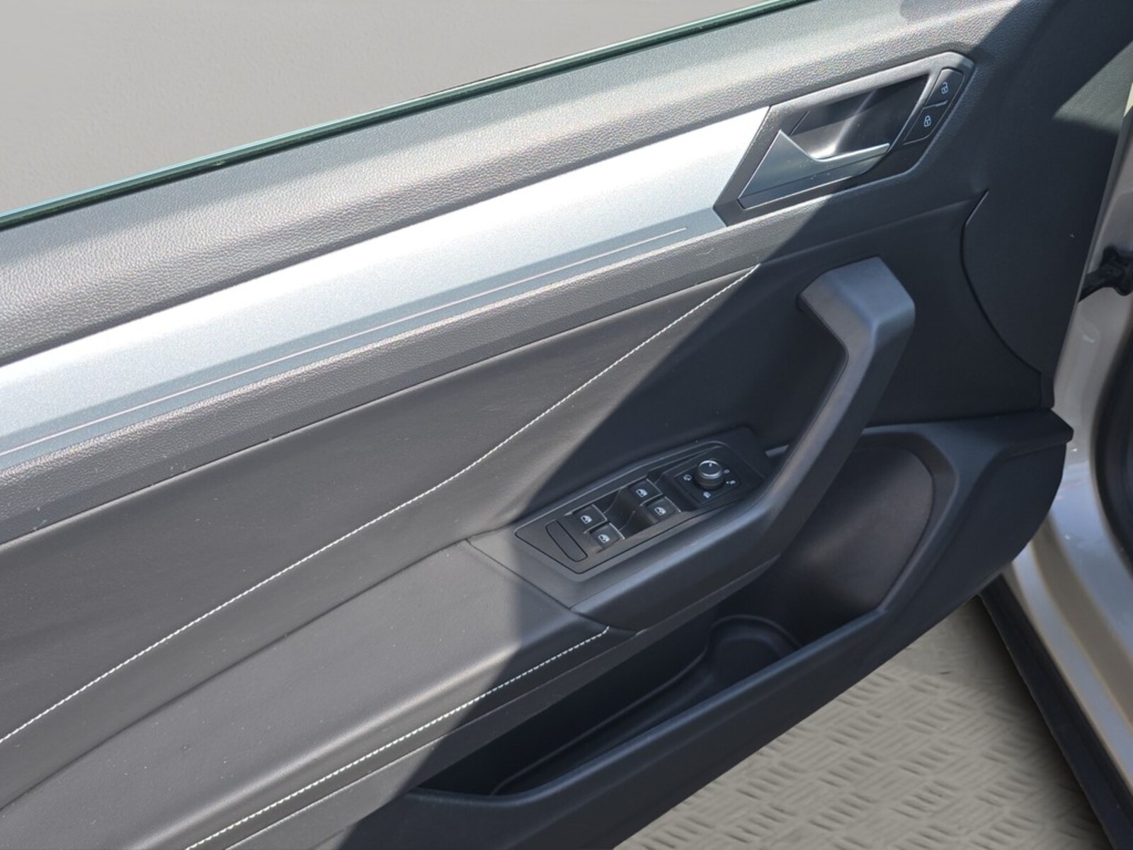 Volkswagen T-Roc Cabriolet – Bild 10