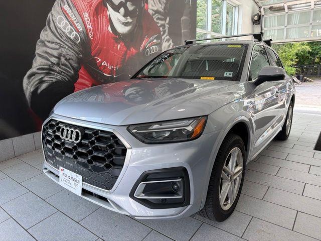 Photo of 2024 Audi Q5 TFSI e 