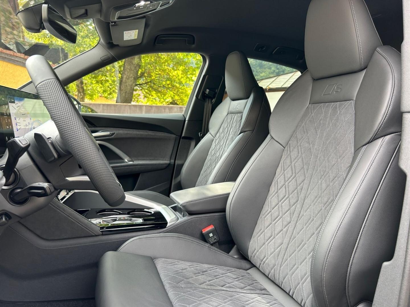 Bild über Audi Q5 Sportback TFSI quattro 150 kW S tronic - für weitere Informationen kontaktieren Sie den Audi Partner