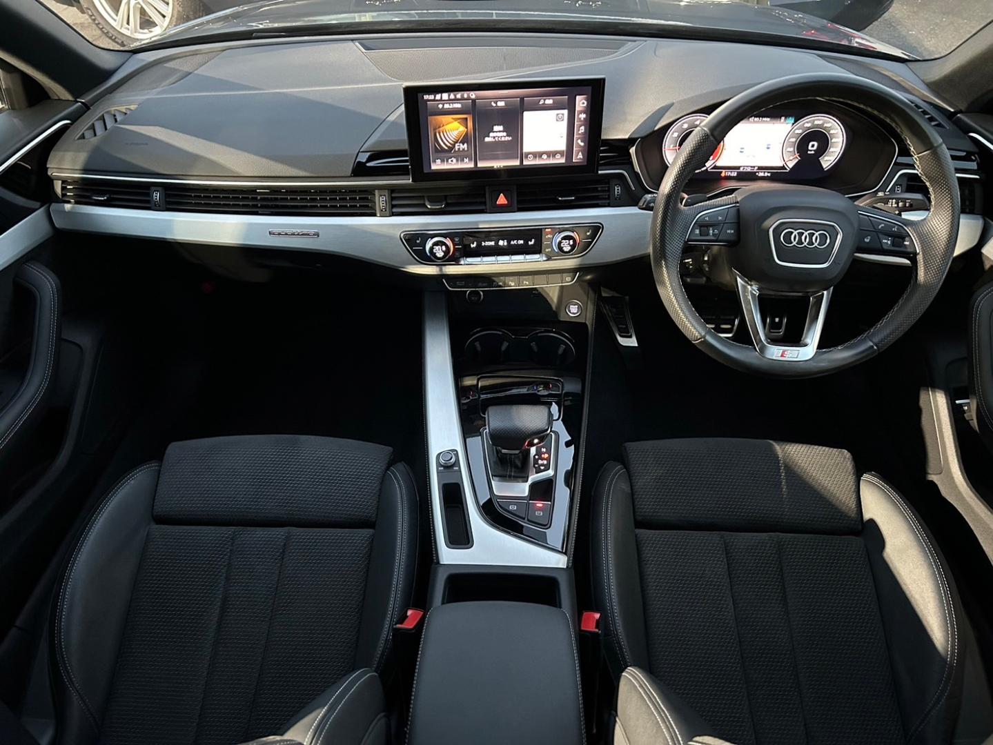 Audi A4 Sedan